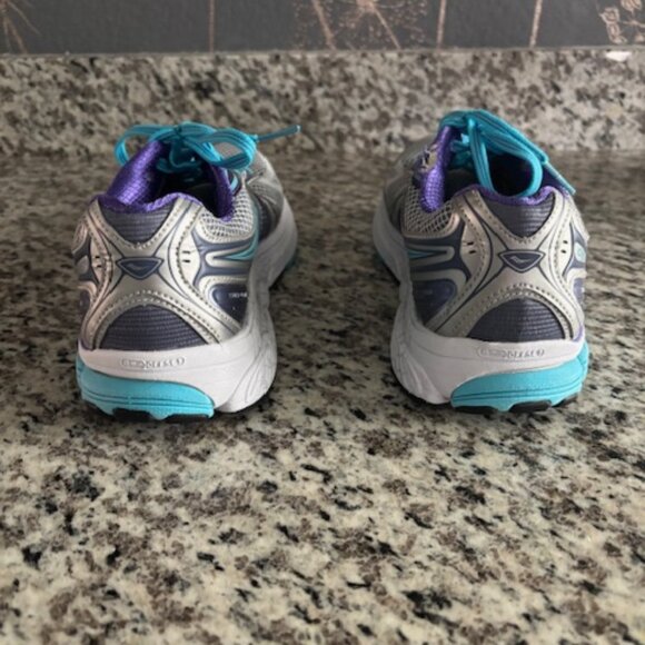 Share Saucony Omni 13 blue/purple running shoes (size 10 women), running, SALE! - Picture 2 of 10